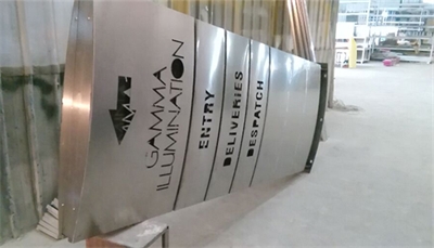 大型標(biāo)識牌優(yōu)勢有哪些