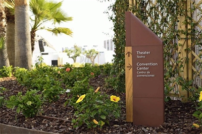 休假休閑環(huán)境導示體系的風格與文明定位