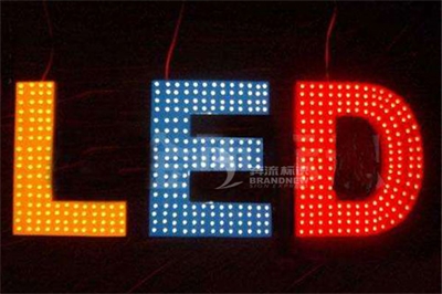 沖孔發(fā)光字閃爍的原因