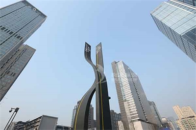 地產售樓中心入口精神堡壘